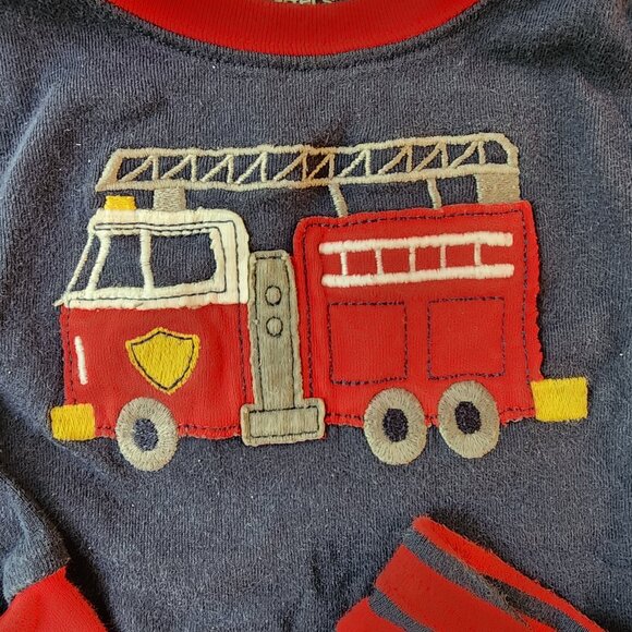 Carter's Super Comfy Toddler Fire Engine Pajamas Size 24 Months - Picture 4 of 7
